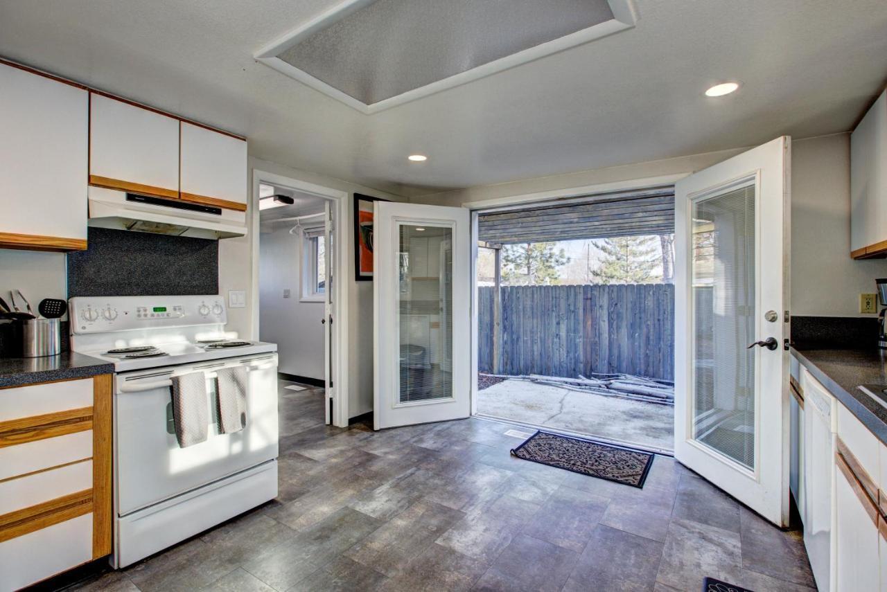 Little Blue Bungalow On Boise'S Bench, Pet Friendly, Fully Fenced Yard With Doggie Door! 2 Miles From Bsu, 5 Minutes From Downtown Boise, Desk And Workstation For Remote Workers, 2 Tv'S Large Walk-In Closet, Good For Mid-Term Stays Luaran gambar