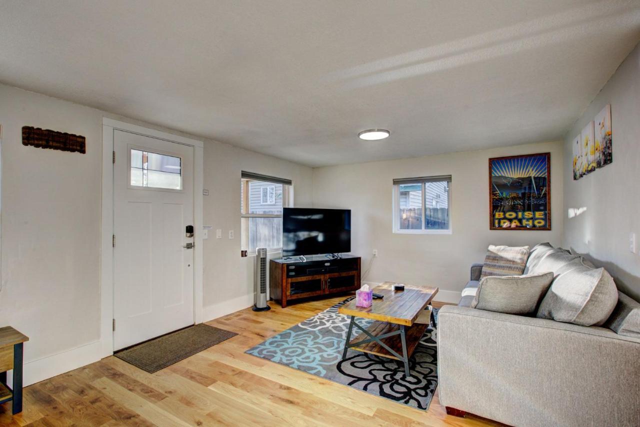 Little Blue Bungalow On Boise'S Bench, Pet Friendly, Fully Fenced Yard With Doggie Door! 2 Miles From Bsu, 5 Minutes From Downtown Boise, Desk And Workstation For Remote Workers, 2 Tv'S Large Walk-In Closet, Good For Mid-Term Stays Luaran gambar