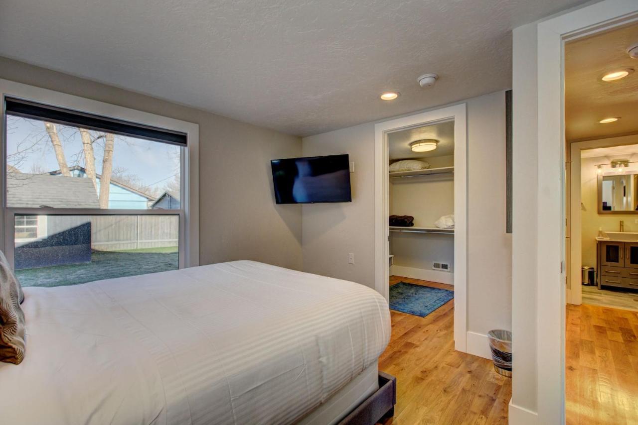 Little Blue Bungalow On Boise'S Bench, Pet Friendly, Fully Fenced Yard With Doggie Door! 2 Miles From Bsu, 5 Minutes From Downtown Boise, Desk And Workstation For Remote Workers, 2 Tv'S Large Walk-In Closet, Good For Mid-Term Stays Luaran gambar