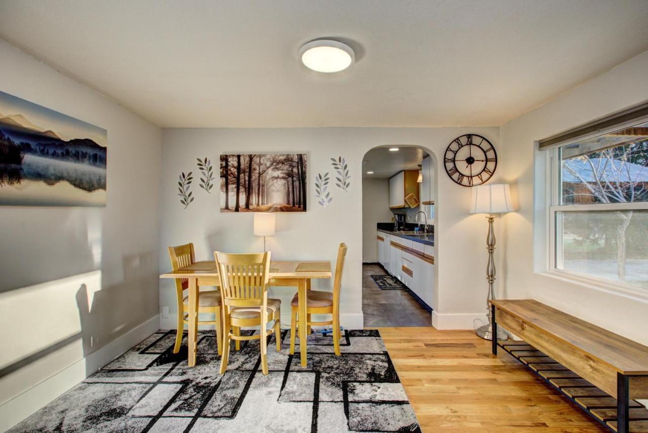 Little Blue Bungalow On Boise'S Bench, Pet Friendly, Fully Fenced Yard With Doggie Door! 2 Miles From Bsu, 5 Minutes From Downtown Boise, Desk And Workstation For Remote Workers, 2 Tv'S Large Walk-In Closet, Good For Mid-Term Stays Luaran gambar